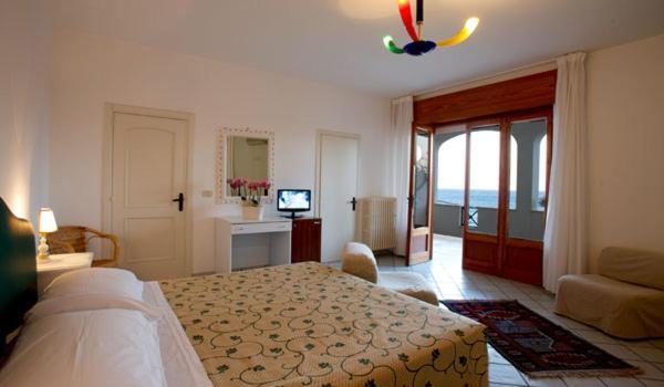 Hotel Il Vascello Marina Serra Kültér fotó